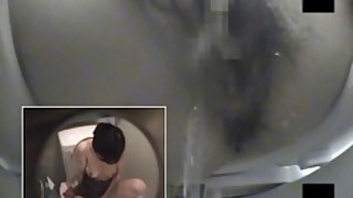 美麗的年輕安撫奶嘴剝奪了童貞色情