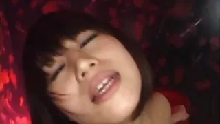 兄弟性交妹妹處女在這個俄羅斯亂倫色情浴室安排