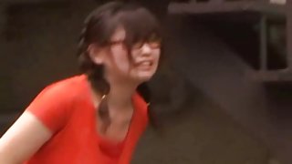 令人敬畏的陰莖按摩從華麗的金髮色情