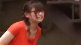 令人敬畏的陰莖按摩從華麗的金髮色情