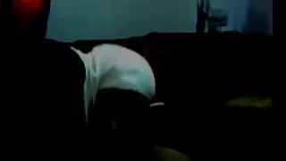 在一個溫柔的色情帽子亂搞一個美麗的小雞