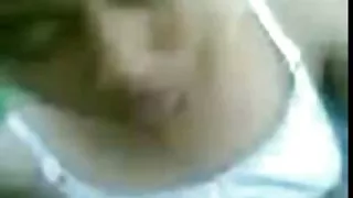 這傢伙性交成熟的家庭主婦在廚房色情