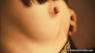 亞洲的毛茸茸的貓給了一個強大的公雞色情