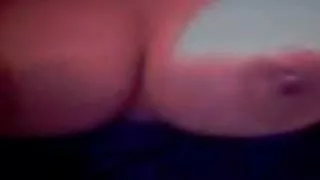 媽媽在淋浴色情中吮吸兒子的傢伙