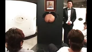 我在我的陰部用自製的色情高潮的黑色陰莖搞砸了自己