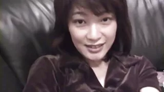 這個傢伙操了兩個不同年齡的色情妓女的所有縫隙