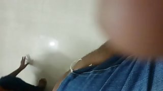 年幼的兒子性交媽媽和完成色情片