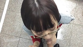 兩個辣妹性交一個乳頭拉她所有的孔色情